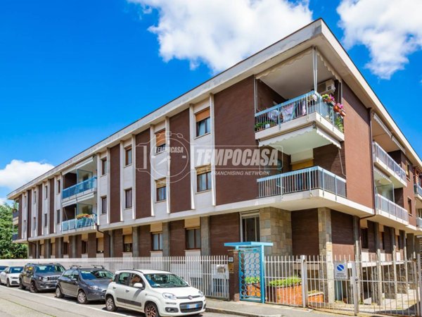 appartamento in vendita a Collegno in zona Leumann