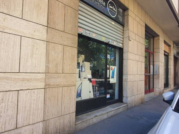 negozio in vendita a Collegno