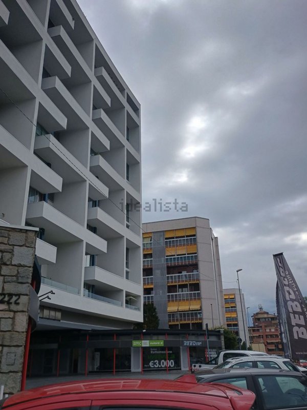 locale commerciale in vendita a Collegno in zona Leumann