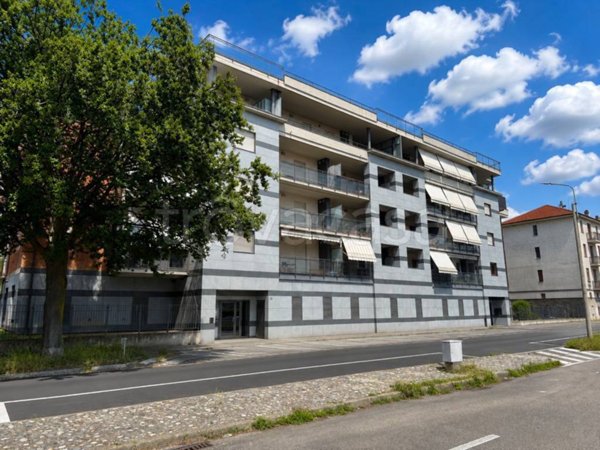 appartamento in vendita a Collegno in zona Leumann