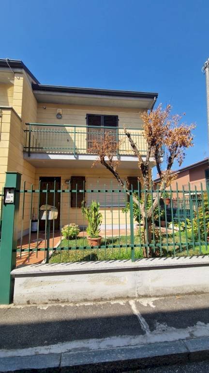 casa indipendente in vendita a Collegno