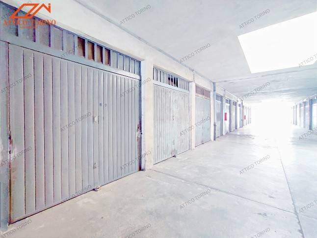 appartamento in vendita a Collegno in zona Leumann