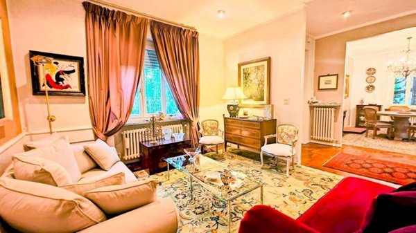 casa indipendente in vendita a Collegno in zona Leumann