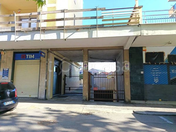 box auto in vendita a Collegno in zona Leumann