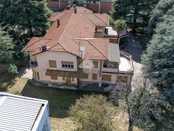 casa indipendente in vendita a Collegno