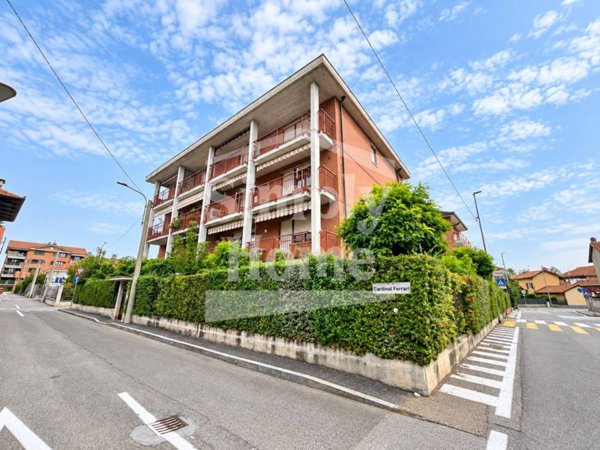 appartamento in vendita a Collegno in zona Leumann