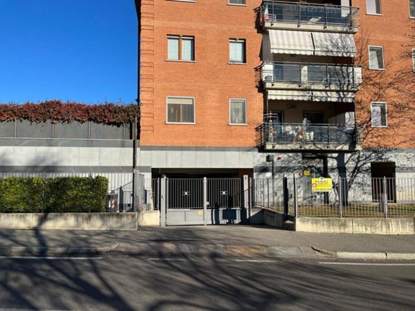 box auto in vendita a Collegno in zona Leumann