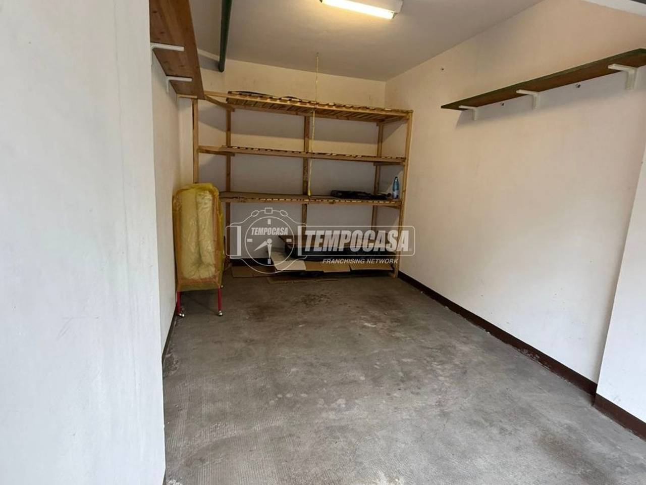 box auto in vendita a Collegno in zona Leumann