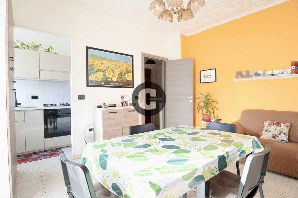 appartamento in vendita a Collegno in zona Leumann