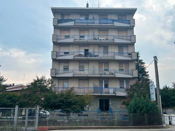 appartamento in vendita a Collegno in zona Savonera