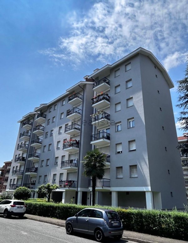 appartamento in vendita a Collegno in zona Leumann
