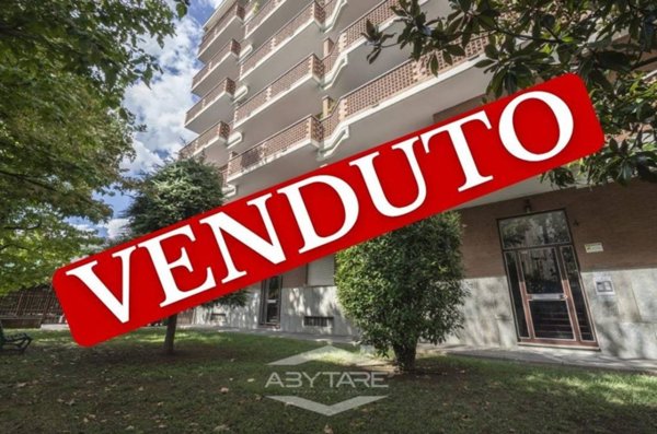 appartamento in vendita a Collegno in zona Leumann
