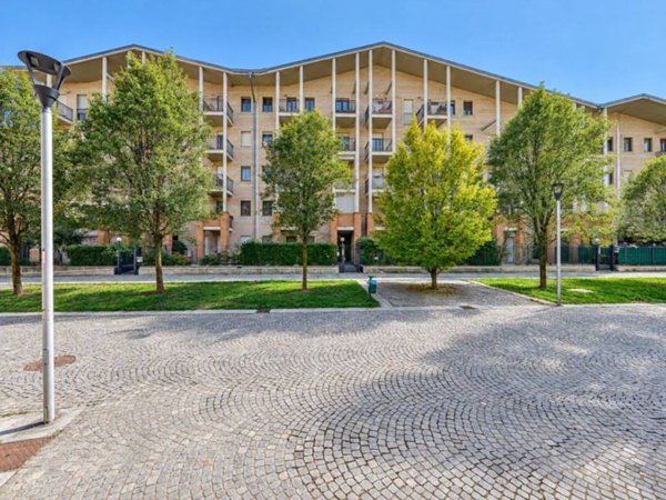 appartamento in vendita a Collegno in zona Leumann