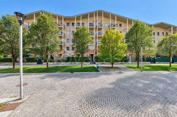 appartamento in vendita a Collegno in zona Leumann