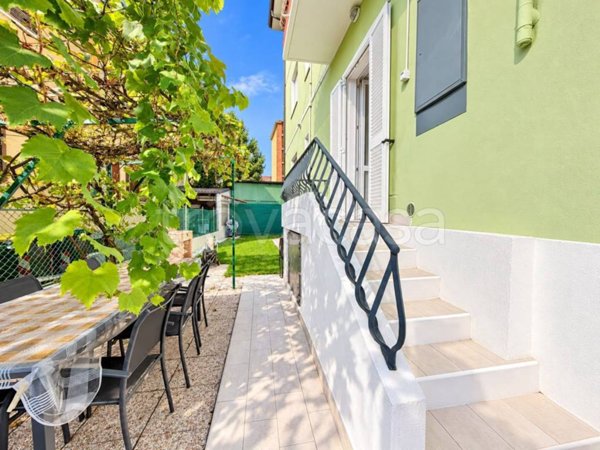 appartamento in vendita a Collegno in zona Leumann
