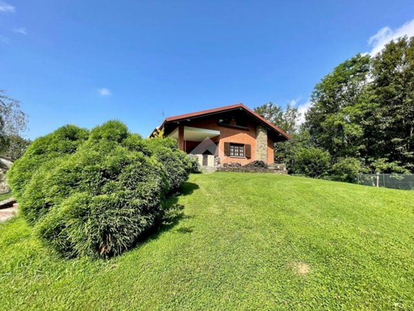 casa indipendente in vendita a Colleretto Castelnuovo