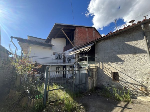 pentavano in vendita a Colleretto Castelnuovo
