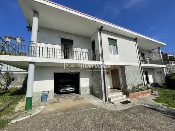 casa indipendente in vendita a Colleretto Castelnuovo