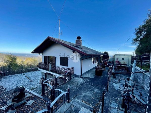 casa indipendente in vendita a Colleretto Castelnuovo