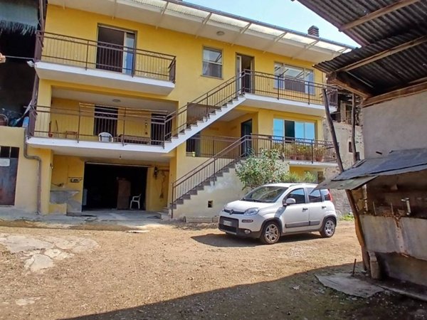 casa indipendente in vendita a Colleretto Castelnuovo