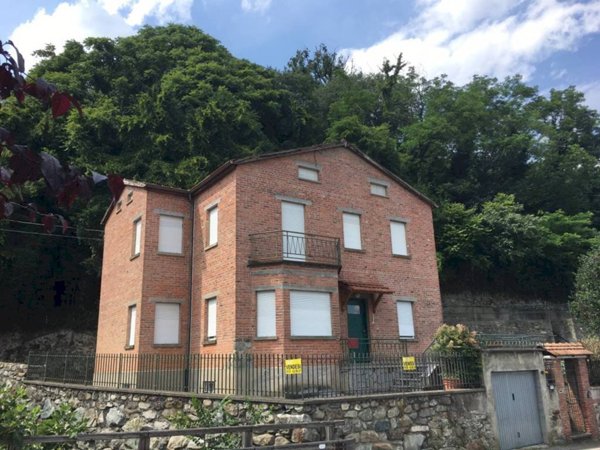 casa indipendente in vendita a Colleretto Giacosa