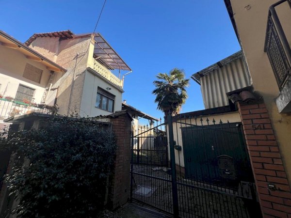 casa semindipendente in vendita a Colleretto Giacosa