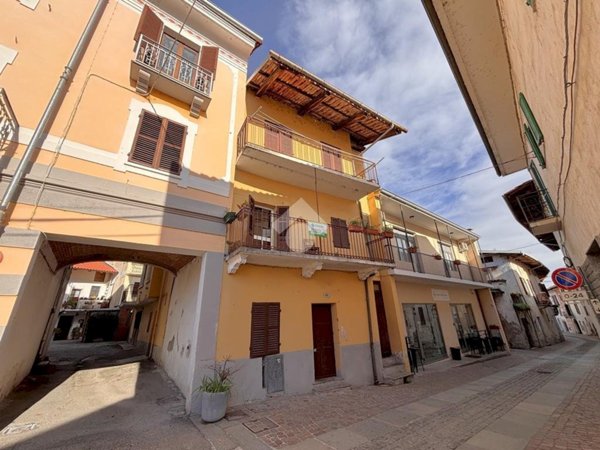 casa indipendente in vendita a Colleretto Giacosa