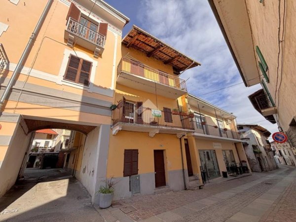 casa indipendente in vendita a Colleretto Giacosa