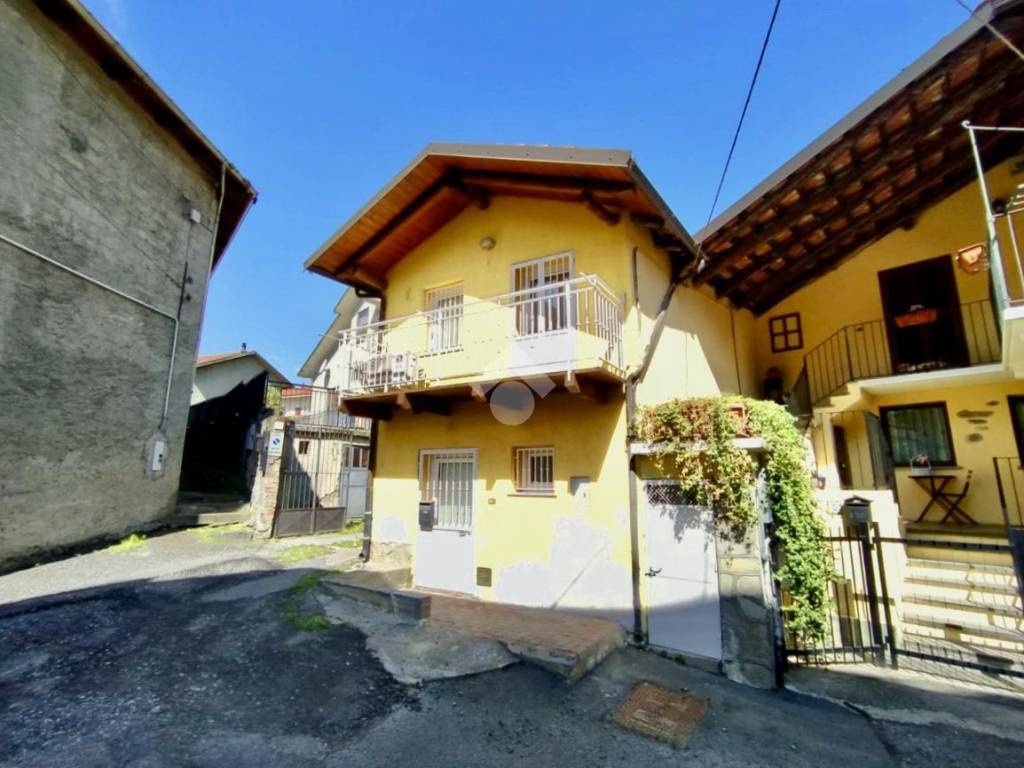 casa semindipendente in vendita a Condove