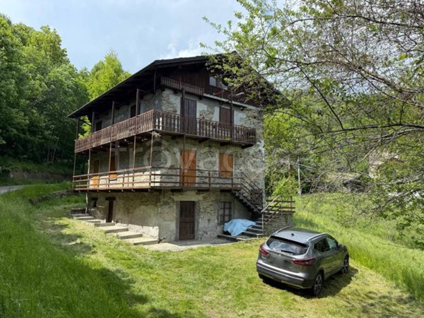 appartamento in vendita a Condove in zona Bigliasco