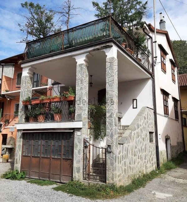 casa indipendente in vendita a Condove