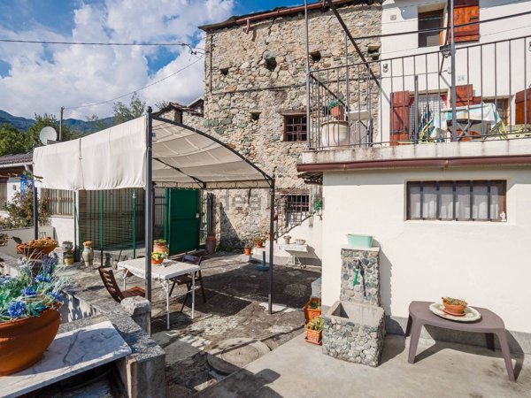 casa semindipendente in vendita a Condove