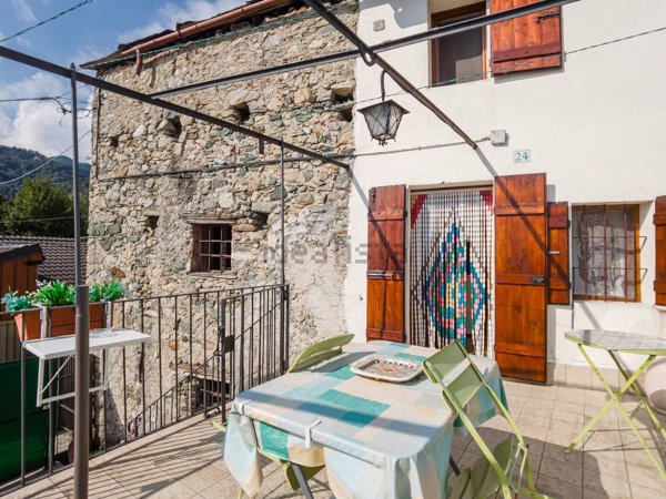 casa semindipendente in vendita a Condove