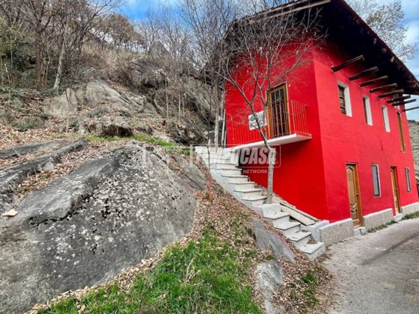 casa indipendente in vendita a Condove in zona Poisatto