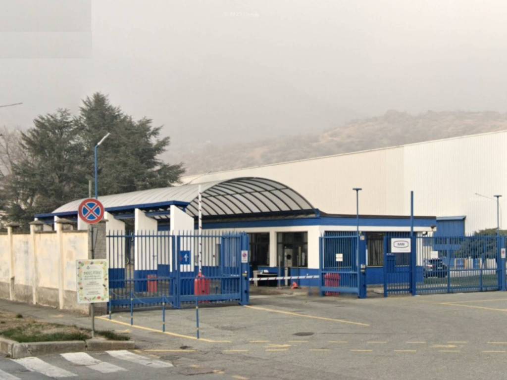 locale commerciale in vendita a Condove