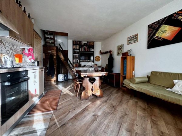 casa indipendente in vendita a Condove in zona Poisatto