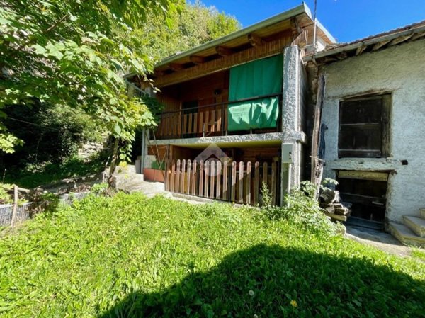 casa indipendente in vendita a Condove in zona Pratobotrile