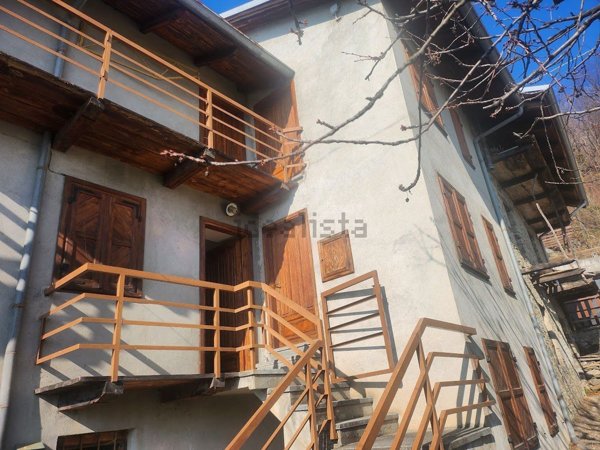 casa indipendente in vendita a Condove in zona Giagli