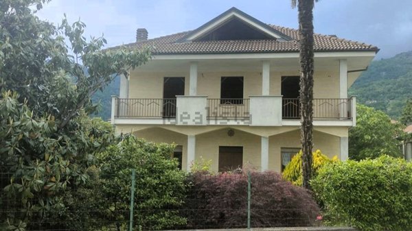 casa indipendente in vendita a Condove in zona Cascina