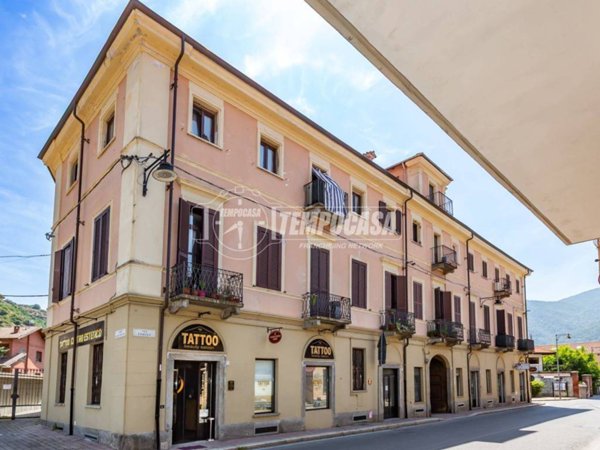 negozio in vendita a Condove in zona Cascina