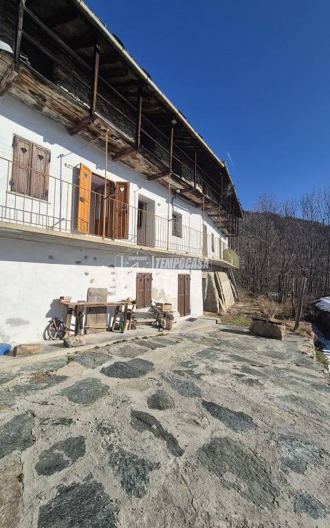 casa indipendente in vendita a Condove in zona Cascina
