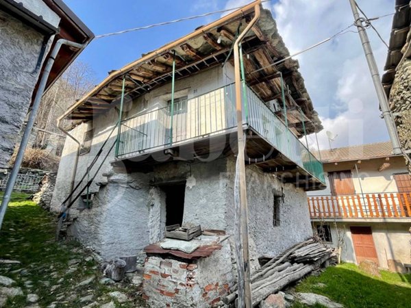casa indipendente in vendita a Condove in zona Magnoletto