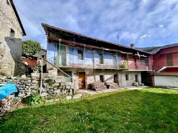 casa semindipendente in vendita a Condove in zona Lajetto