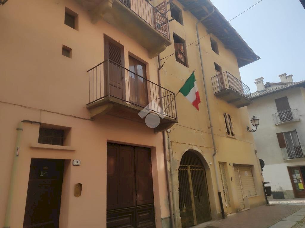 casa semindipendente in vendita a Corio