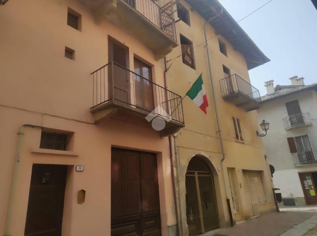 casa semindipendente in vendita a Corio