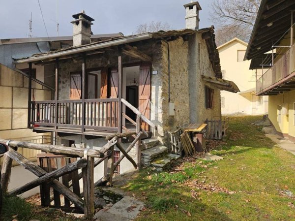 casa indipendente in vendita a Corio in zona Piano Audi