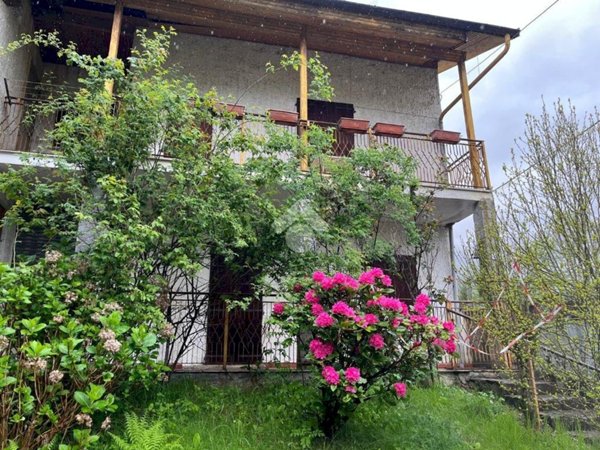casa indipendente in vendita a Corio in zona Ritornato
