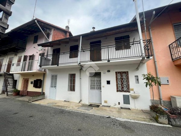 casa indipendente in vendita a Corio in zona Benne