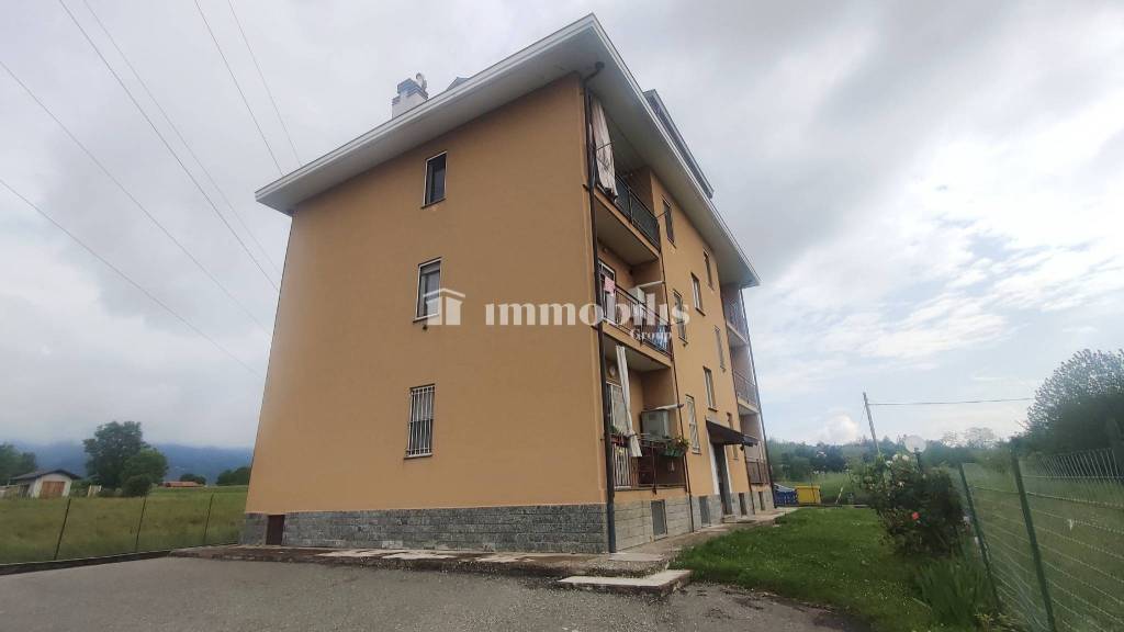 appartamento in vendita a Corio in zona Benne