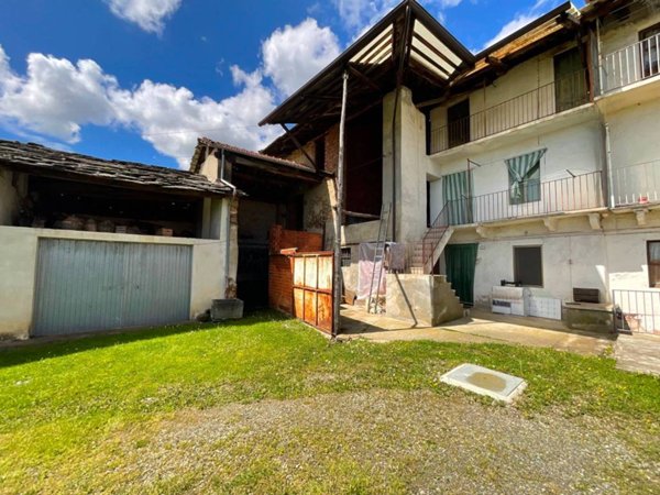 casa indipendente in vendita a Corio